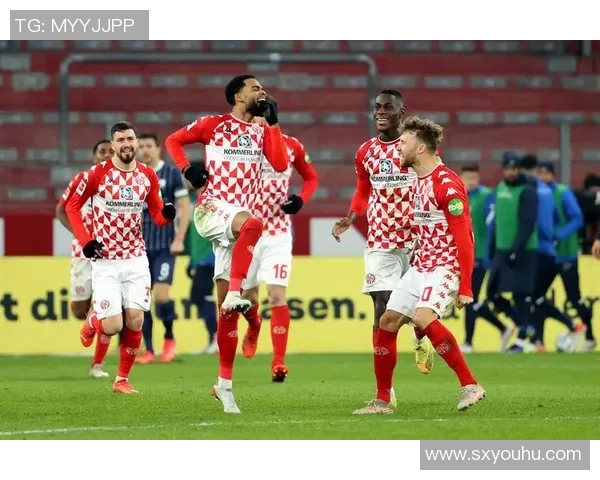 美因茨主场胜汉诺威,保级前景岌岌可危 美因茨主场胜汉诺威,保级前景岌岌可危