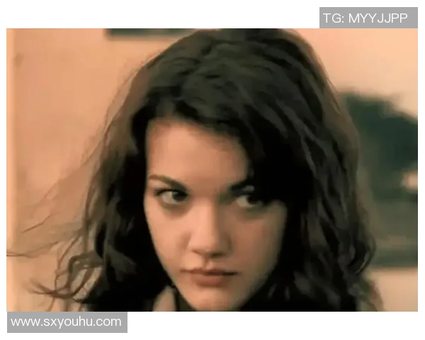 希斯菲尔德的传奇旅程与足球哲学的深度探讨