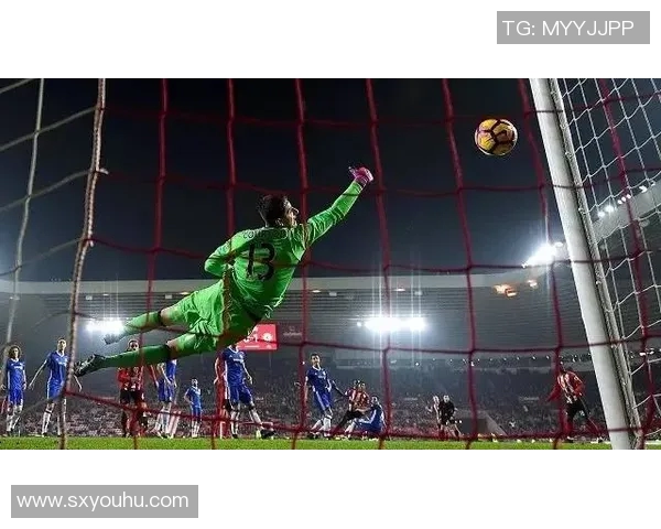 库尔图瓦:守护球门的铁血战士与足球场上的传奇故事 库尔图瓦:守护球门的铁血战士与足球场上的传奇故事